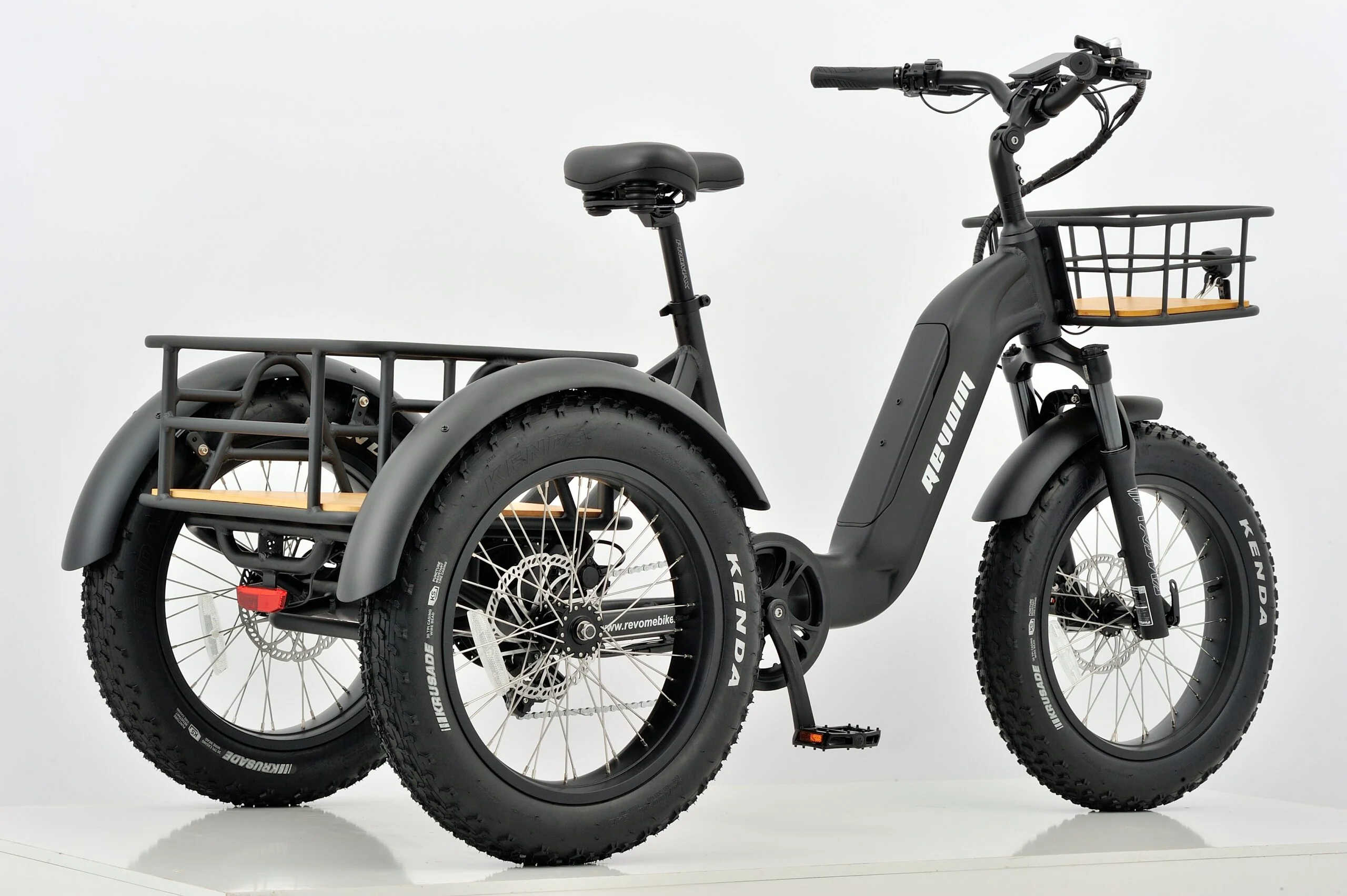Revom Mover T2 elektrische driewieler kopen H&H Dutch Bikes Revom-T2-Powerful-e-trike-black Revom Mover T2 elektrische driewieler kopen H&H Dutch Bikes Revom-T2-Powerful-e-trike-black