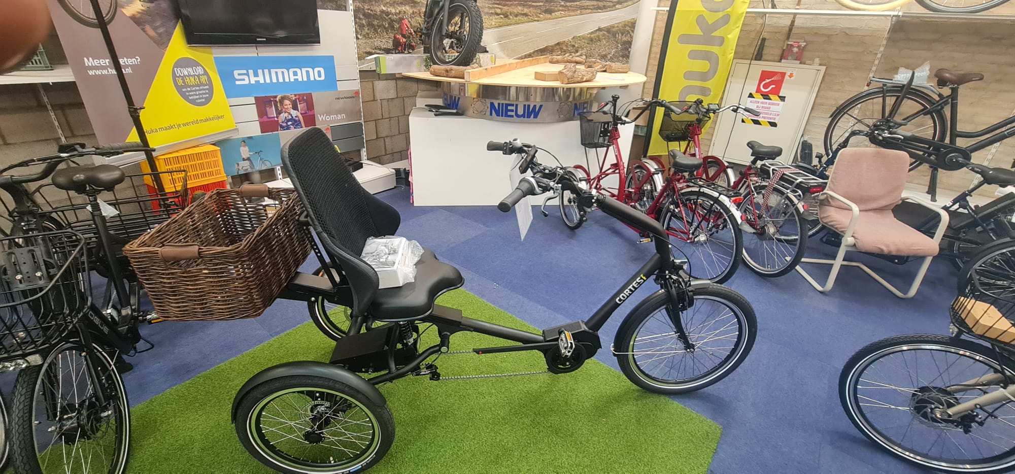 Huka Cortes Bafang 2delige zit met mandje bruin Huka Cortes Bafang 2delige zit met mandje bruin